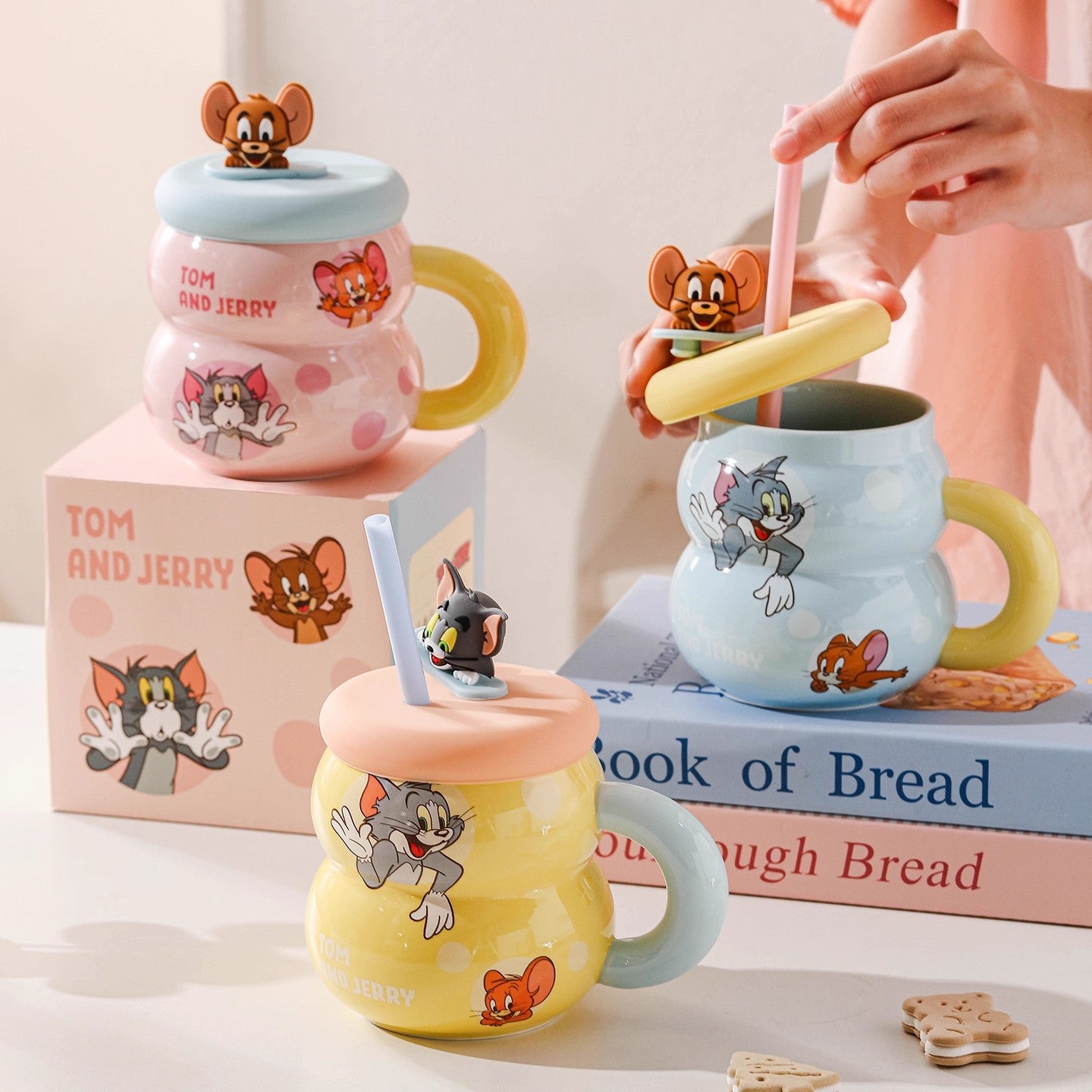 cute-cartoon-ceramic-cup-with-silicone-lid-and-straw.jpg