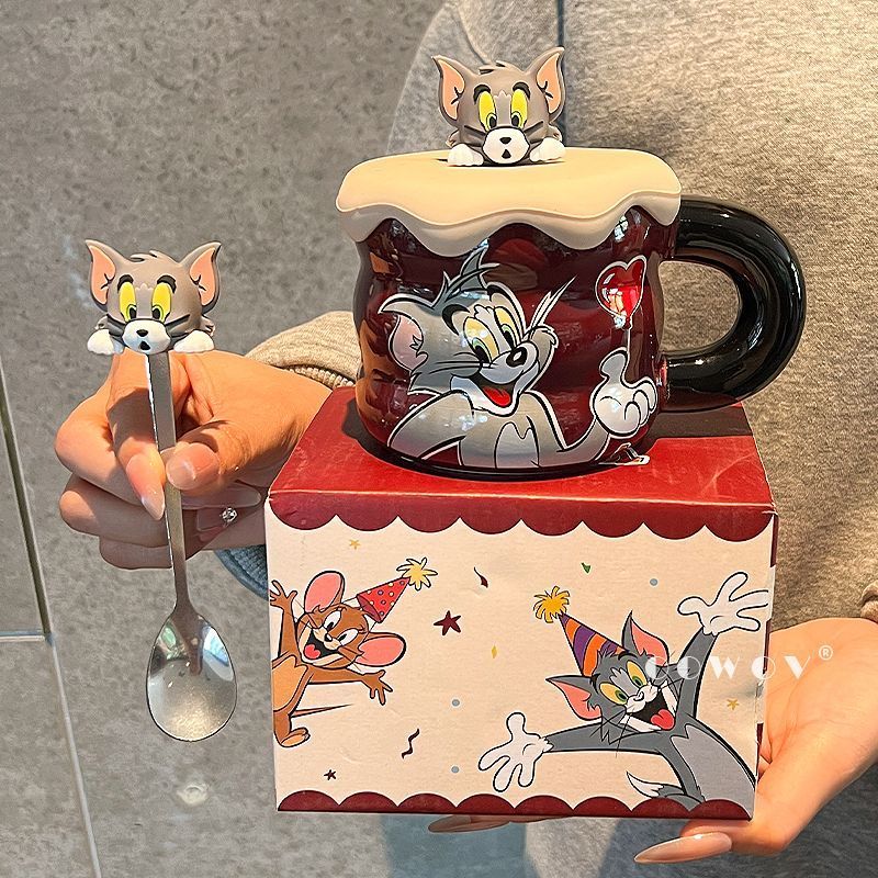 character-design-ceramic-coffee-cup-with-lid.jpg