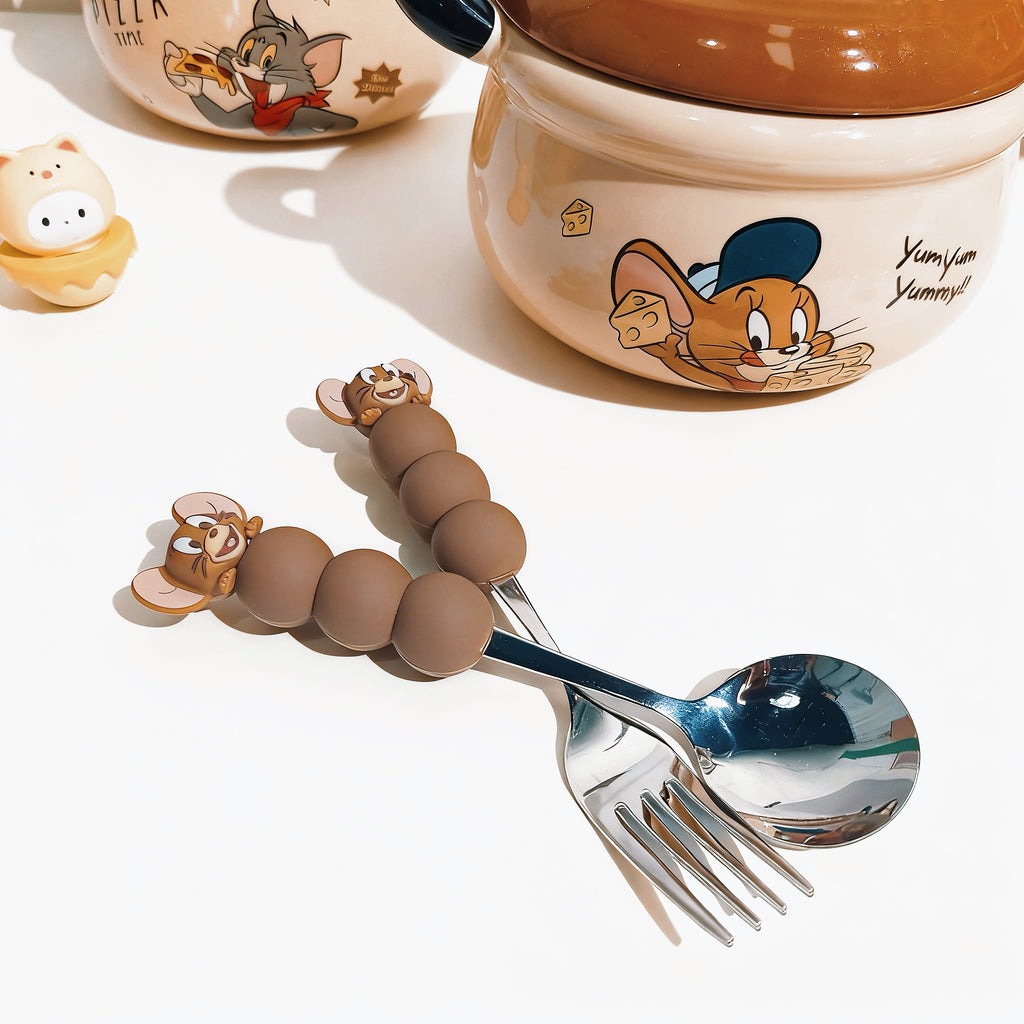 cute-ceramic-bowl-closeup.jpg